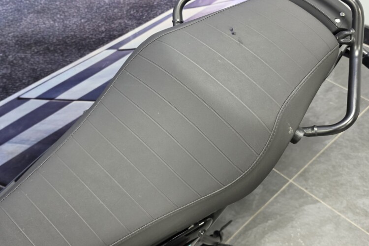 2025 ROYAL ENFIELD SCRAM 411, Silver And Black - photo 14