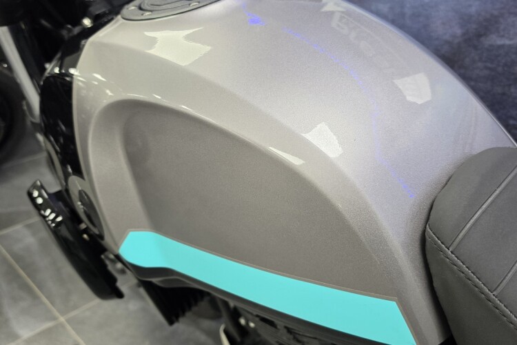 2025 ROYAL ENFIELD SCRAM 411, Silver And Black - photo 16