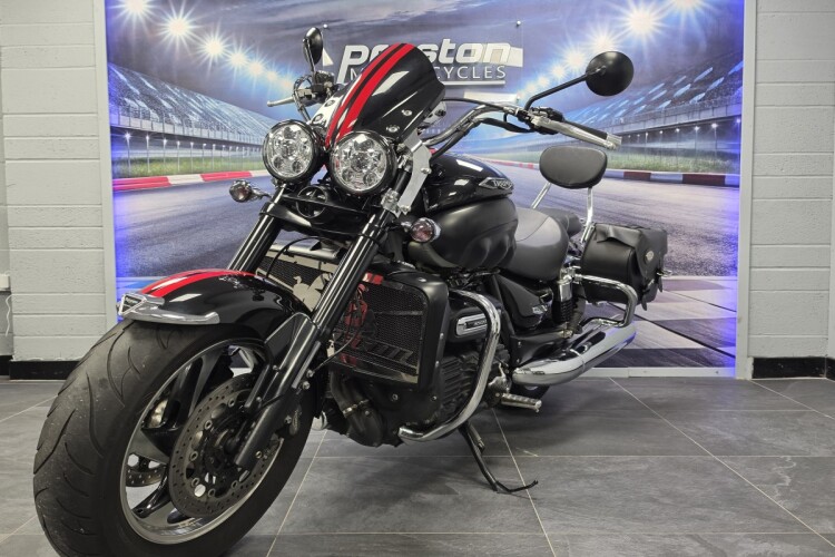 2013 TRIUMPH ROCKET III, Black - photo 3