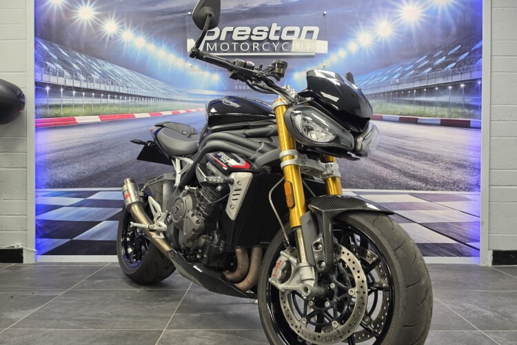 2022 TRIUMPH SPEED TRIPLE 1200, Black - photo 2
