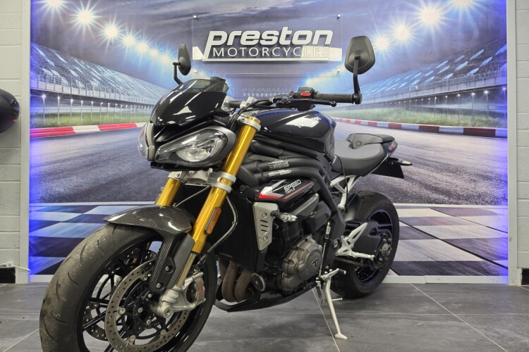 2022 TRIUMPH SPEED TRIPLE 1200, Black - photo 3