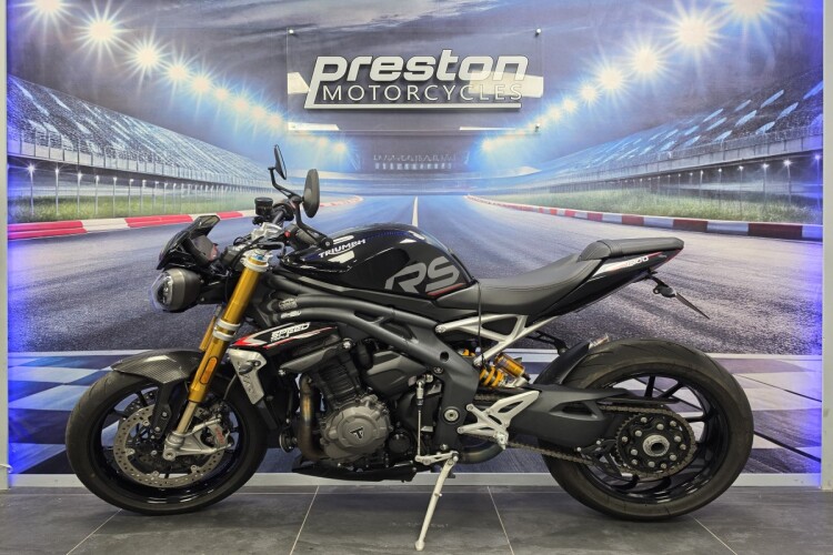 2022 TRIUMPH SPEED TRIPLE 1200, Black - photo 4