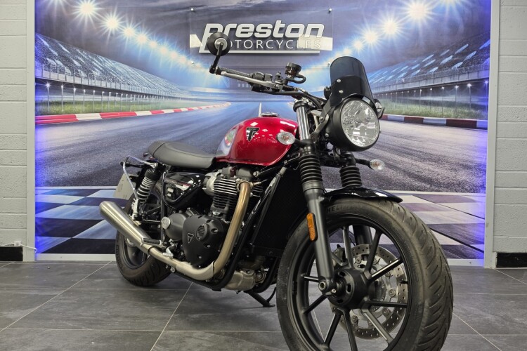 2024 TRIUMPH SPEED TWIN 900, Red - photo 2