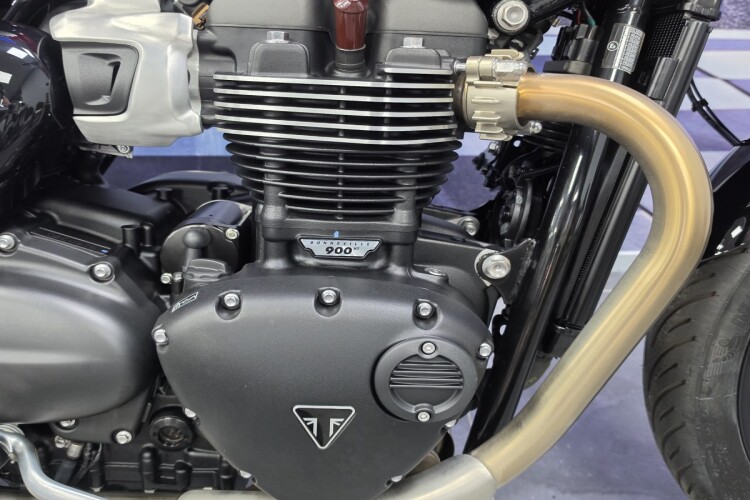 2024 TRIUMPH SPEED TWIN 900, Red - photo 8