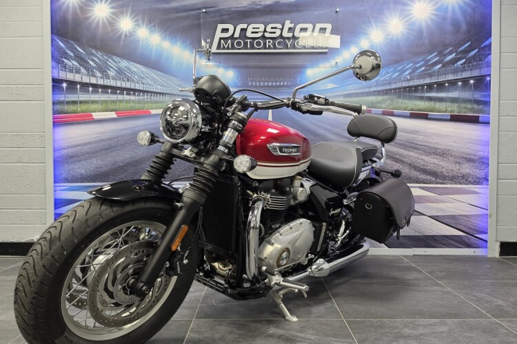 2026 TRIUMPH SPEEDMASTER 1200, Red And White - photo 3