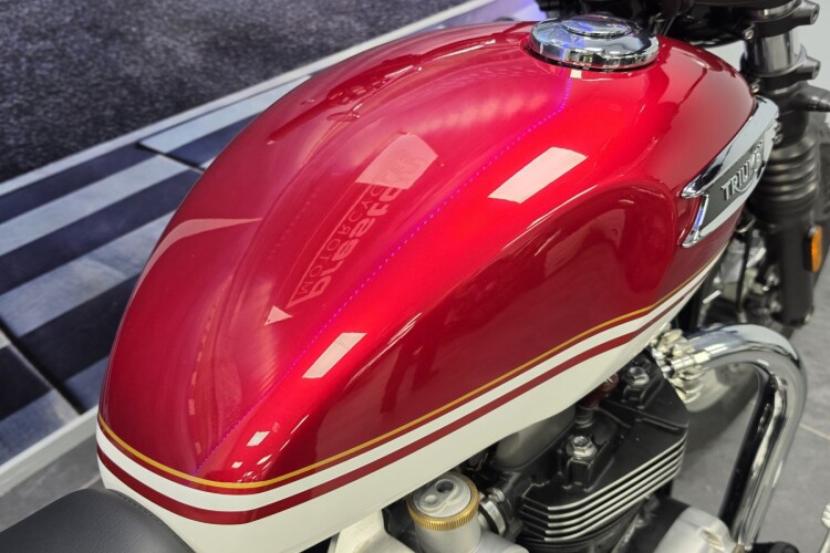 2026 TRIUMPH SPEEDMASTER 1200, Red And White - photo 7