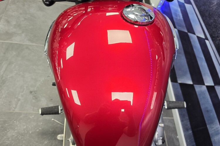 2026 TRIUMPH SPEEDMASTER 1200, Red And White - photo 8