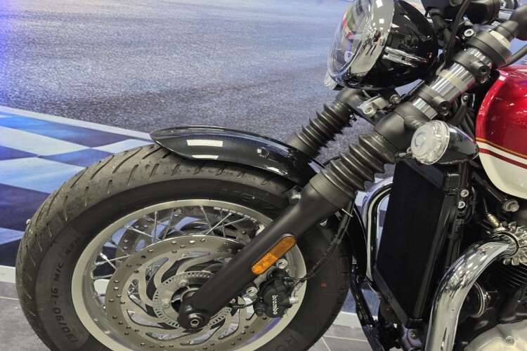 2026 TRIUMPH SPEEDMASTER 1200, Red And White - photo 14