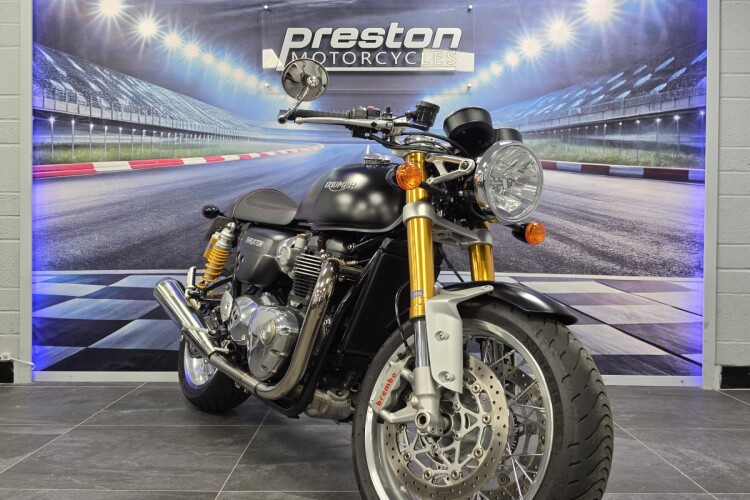 2016 TRIUMPH THRUXTON 1200, Black - photo 12