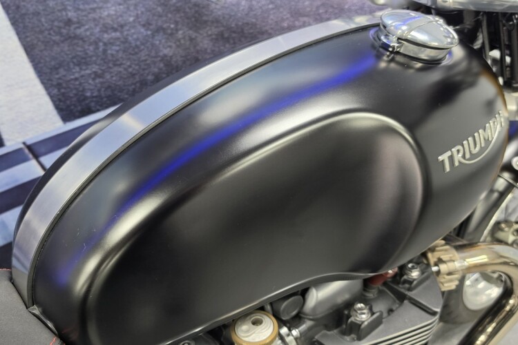 2016 TRIUMPH THRUXTON 1200, Black - photo 17