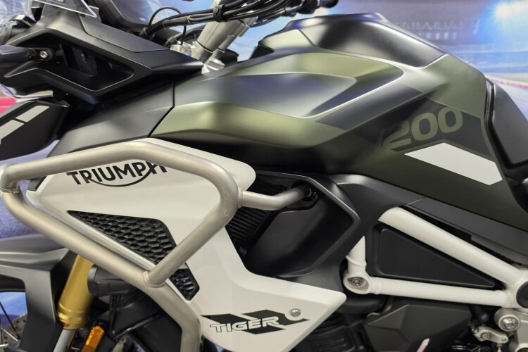 2023 TRIUMPH TIGER 1200, Green - photo 16