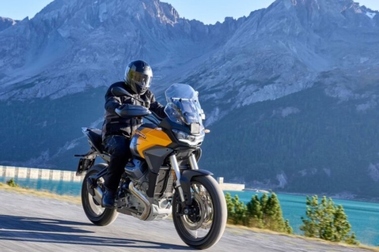 2025 MOTO GUZZI STELVIO, Nero Vulcano - photo 3