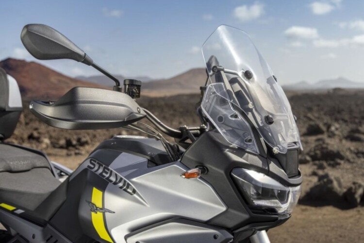 2025 MOTO GUZZI STELVIO, Nero Vulcano - photo 7