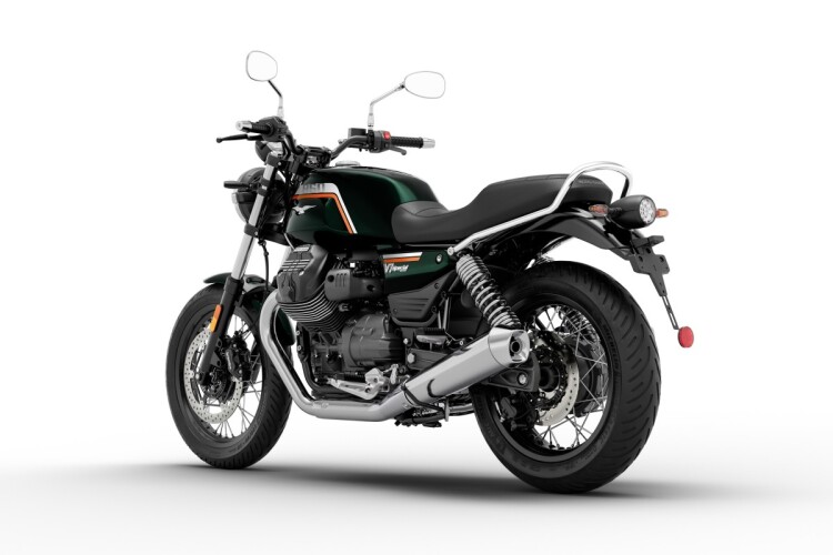 2026 MOTO GUZZI V7, Nero Smeraldo - photo 4