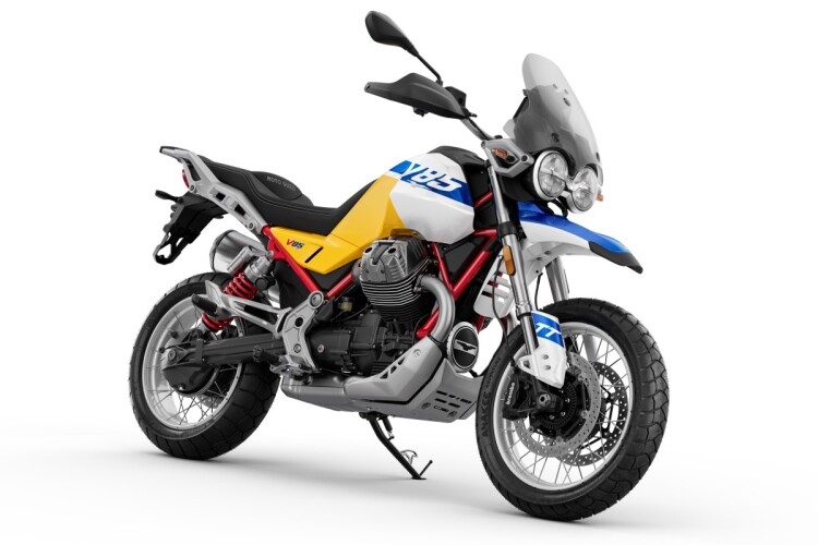 2026 MOTO GUZZI V85, Giallo Wadi - photo 4