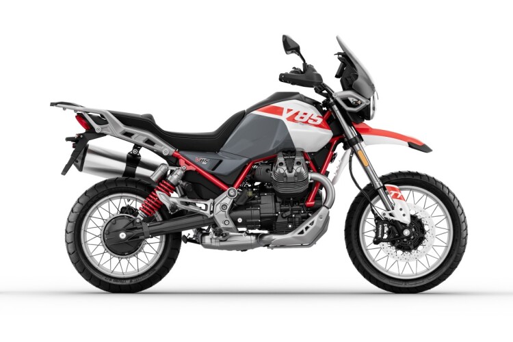 2026 MOTO GUZZI V85, Giallo Wadi - photo 8