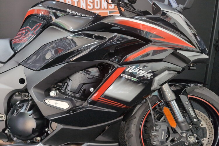 KAWASAKI NINJA 1000SX