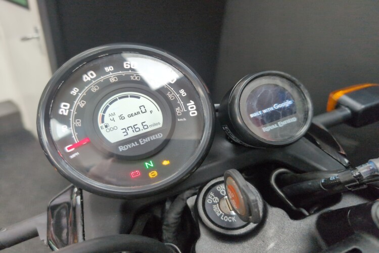 2024 ROYAL ENFIELD SCRAM 411, Grey And Black - photo 11