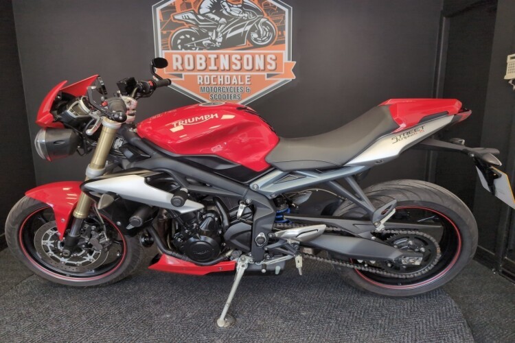 2016 TRIUMPH STREET TRIPLE 675, Red - photo 3