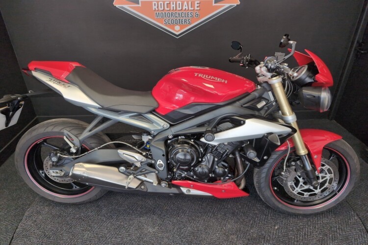 2016 TRIUMPH STREET TRIPLE 675, Red - photo 4