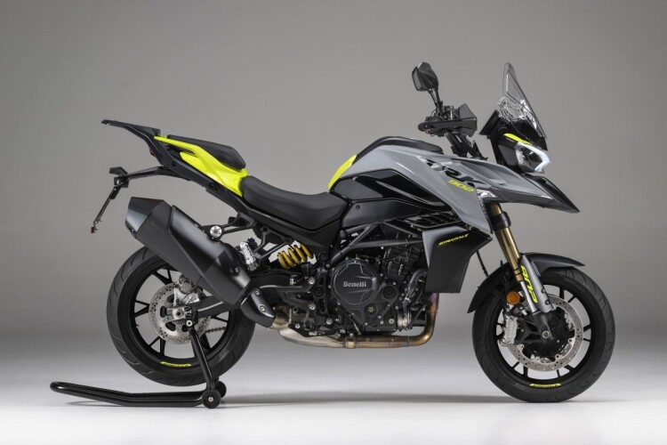 2027 BENELLI TRK 902 STRADALE, Pastel Grey