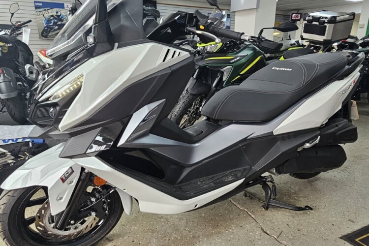 SYM CRUISYM 300 E5