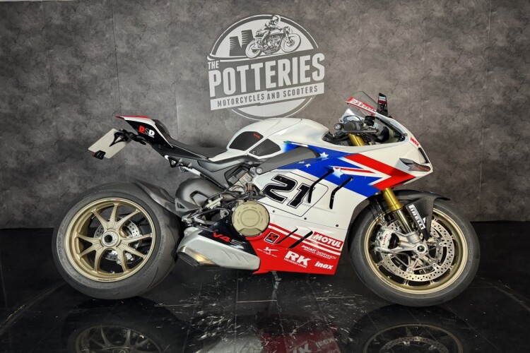 2022 DUCATI PANIGALE V4S, Red - photo 3