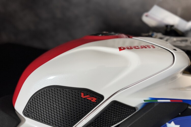 2022 DUCATI PANIGALE V4S, Red - photo 18