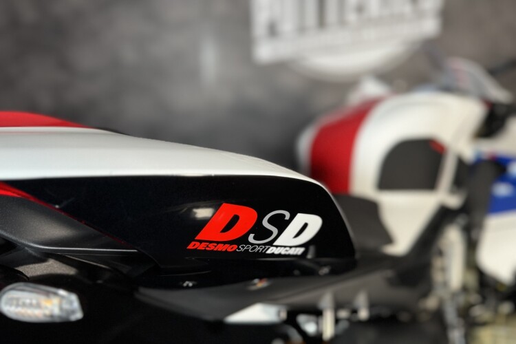 2022 DUCATI PANIGALE V4S, Red - photo 19