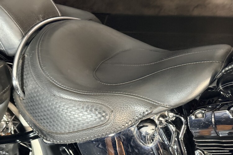 2015 HARLEY-DAVIDSON SOFTAIL, Black - photo 5