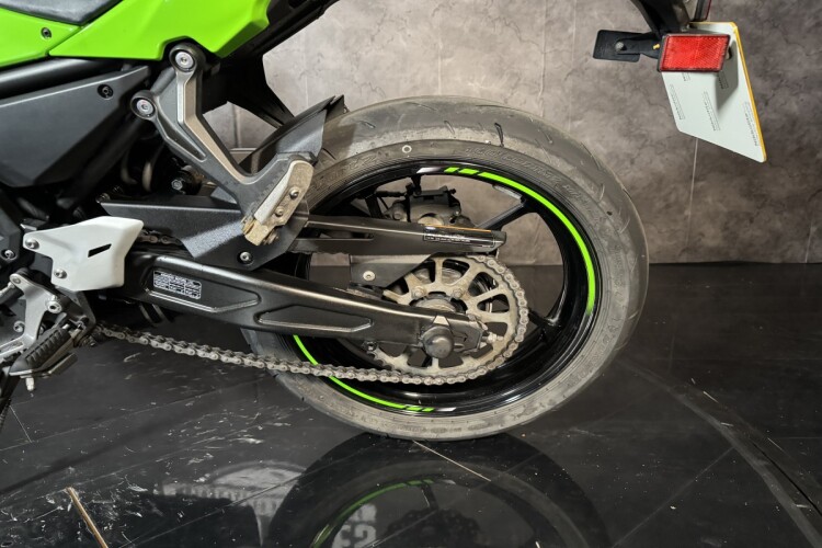 KAWASAKI NINJA 650