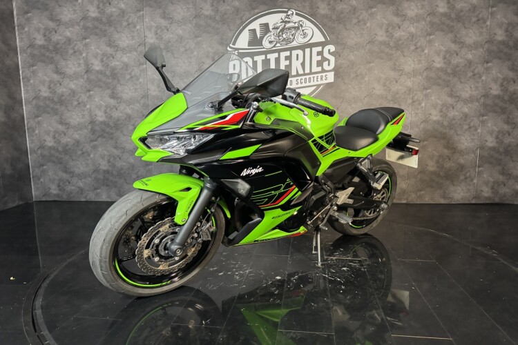 KAWASAKI NINJA 650