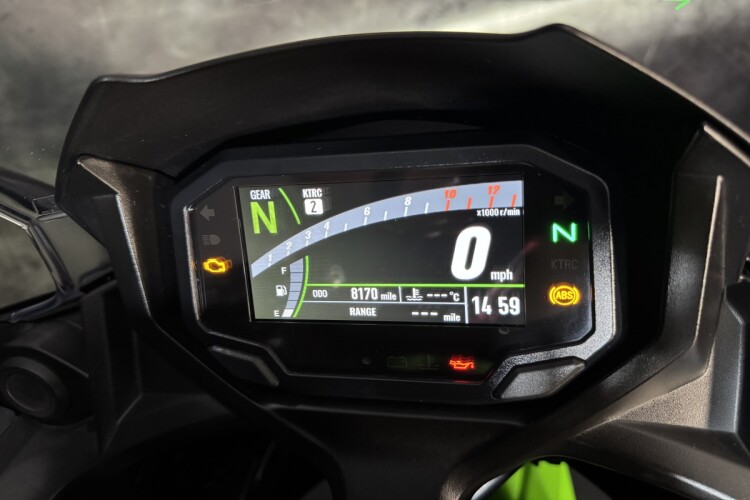 KAWASAKI NINJA 650