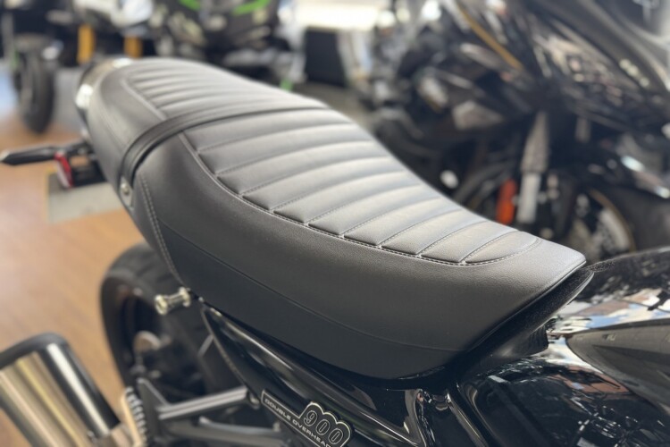 KAWASAKI Z900 RS
