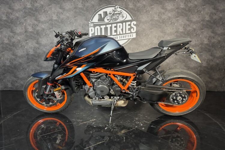 2023 KTM 1290 SUPER DUKE R, Black - photo 7