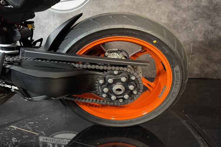 2023 KTM 1290 SUPER DUKE R, Black - photo 8