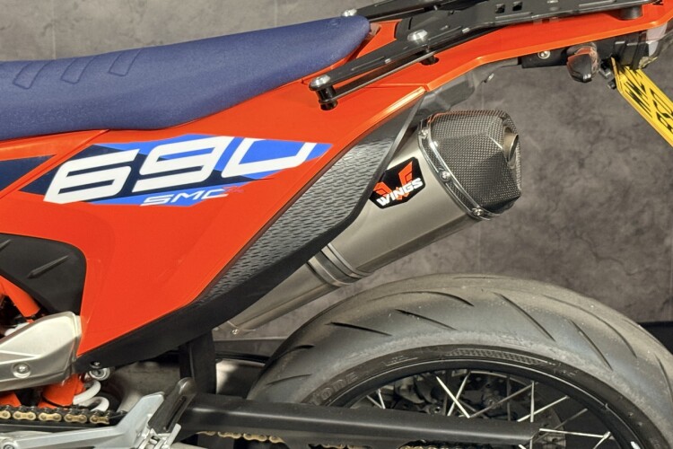 2024 KTM 690 SMC R, Orange - photo 9