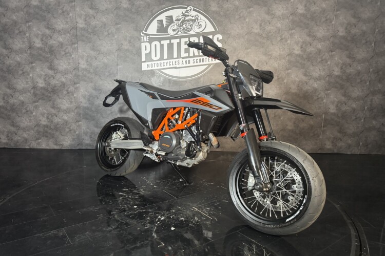 2021 KTM 690 SMC R, Orange - photo 12