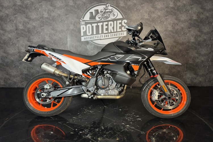 2025 KTM 890 SMT, Orange - photo 2