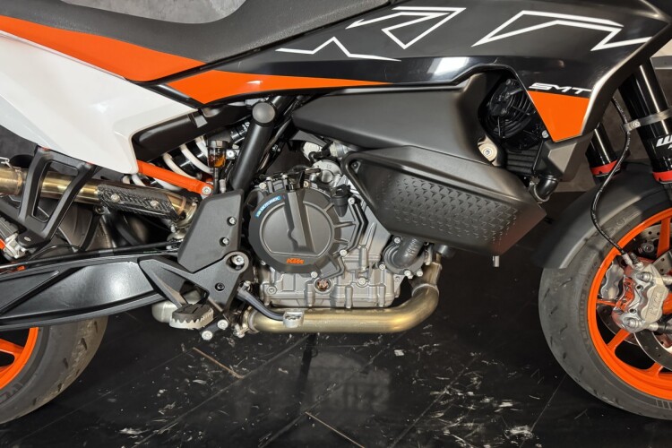 2025 KTM 890 SMT, Orange - photo 4