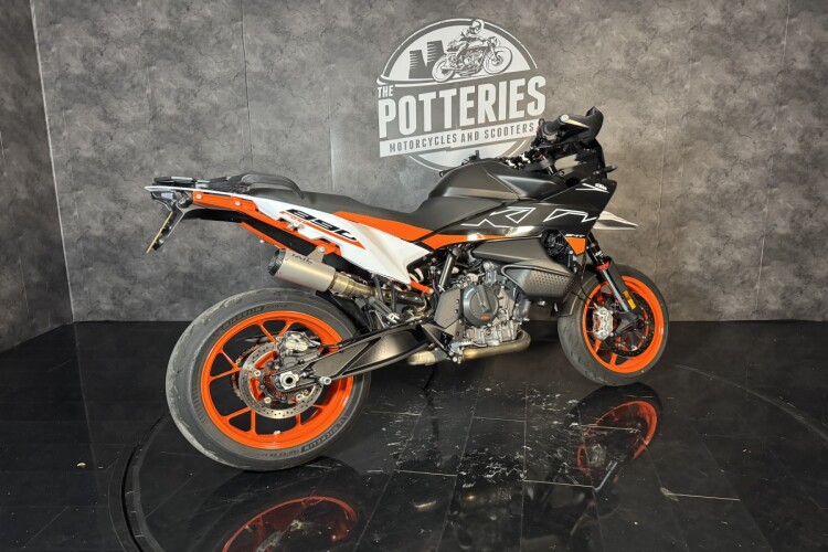 2025 KTM 890 SMT, Orange - photo 6