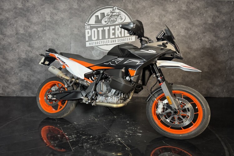 2025 KTM 890 SMT, Orange - photo 12