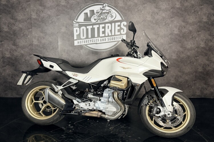 2023 MOTO GUZZI V100 MANDELLO, White - photo 2