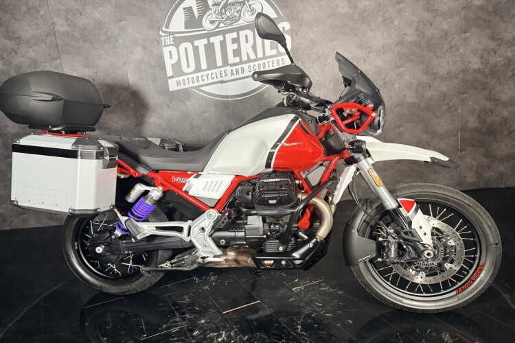 2020 MOTO GUZZI V85, Red - photo 7