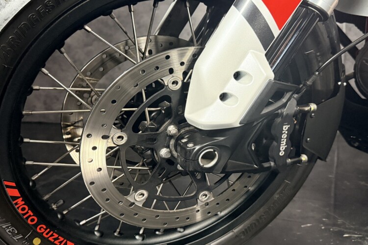 2020 MOTO GUZZI V85, Red - photo 12