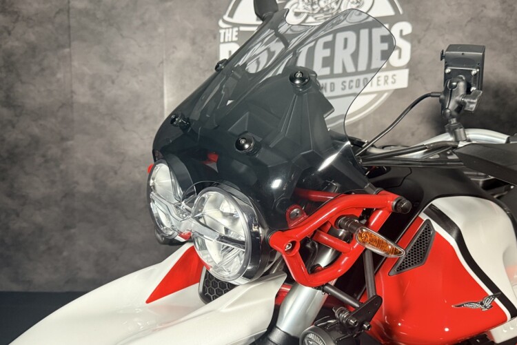 2020 MOTO GUZZI V85, Red - photo 16