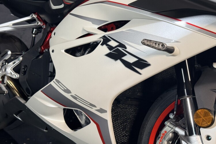 2026 QJMOTOR SRK 921 RR, White - photo 3