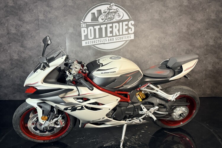 2026 QJMOTOR SRK 921 RR, White - photo 8