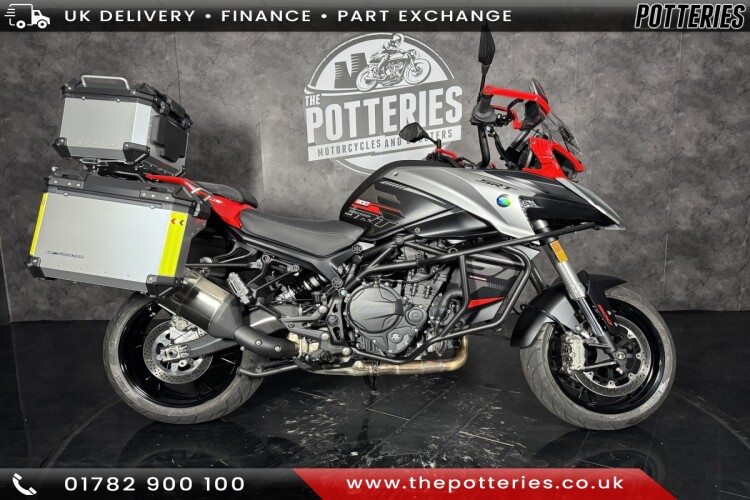 2026 QJMOTOR SRT 900 S, Red And Silver