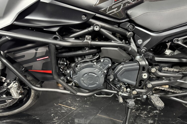 2026 QJMOTOR SRT 900 S, Red And Silver - photo 9